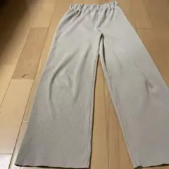 コカ　ベージュ ワイドパンツ Mサイズ