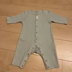 淡いグリーン色　ロンパース　70センチ