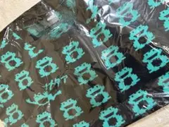 ジョジョ展　カエル&メメタァ柄ニット　１着