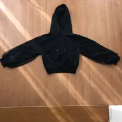 セシルマクビー 黒色パーカー 袖シフォン Mサイズ