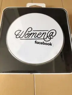 非売品　ワイヤレス充電器　facebook フェイスブックロゴ入り　非売品