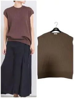 美品　ヨリ Yori ゆったりめ　ノースリーブニット　フリーサイズ　日本製