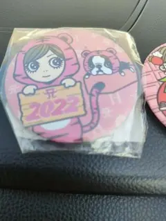 浜崎あゆみと二鶴堂コラボバッジ