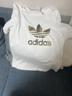 adidas ホワイト Tシャツ