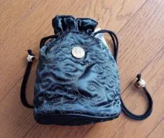 ピエールバルマン　巾着　ブラック×ゴールド刺繍　リバーシブル　新品