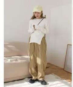 アングリッド ナイロン混ボリュームラフパンツ