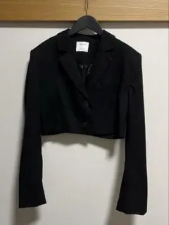 Bershka テーラードジャケット クロップド丈 ブラック Mサイズ