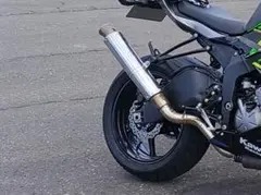 Kawasaki ZX6R用　中間パイプ　scorpion セット割り有り SCORPION スコーピオン 中間パイプ (キャタライザー無) Ninja ZX