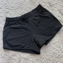 UNIQLO 新品　未使用　ショートパンツ　黒　M