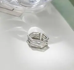 ♥️残りわずか♥️おしゃれ　海外　リング　指輪　フリーサイズ　シルバー　上品
