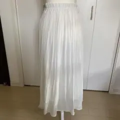 CHARMBERRYTIC ホワイト プリーツ ロングスカートサイズＭ