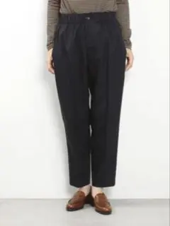 Harriss テーパードパンツ
