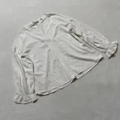 白ブラウス　オフィスカジュアル　訳あり特価品　シミあり　スリーブ　絞り