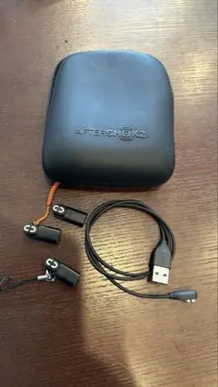 AFTERSHOKZ 磁気充電4つとケース