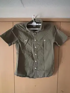 オリーブ色 半袖シャツ 2ポケット