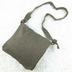 Item thumbnail for item 2a3a66b7-1fa5-4f18-a9b6-fd3f9bc333d0