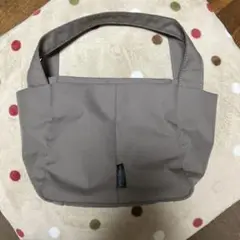 Y'SACCS　ボックストート　イザック