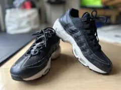 Item thumbnail for item 8cd2f5d9-bd53-4cc2-956d-c750ebb44219