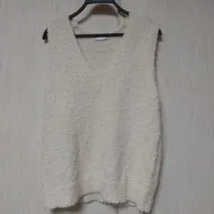 しまむら　リノルーセ　テープヤーンベスト　白　　Ｌ