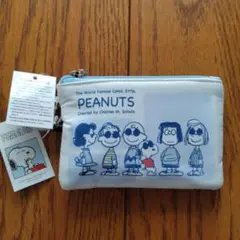 PEANUTS スヌーピー リール付きパスポーチ