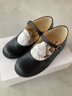BEBE キッズ　ストラップ　ローファー