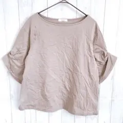 アーヴェヴェ 綿100％ 半袖Ｔシャツ カットソー プルオーバー カジュアル