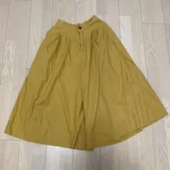 UNIQLO マスタード色 ガウチョパンツ フロントボタン
