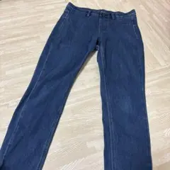 ユニクロ　クロップドレギンスパンツ