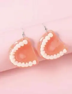 入れ歯ピアス　面白い　ユニーク　お爺ちゃん　お婆ちゃん　新品未使用