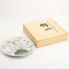 北村隆作 色絵九谷北前船 飾皿 大皿 共箱 直径約28cm　V378 北村隆の九谷焼 金彩 代表作「北前船飾皿」（大皿）の販売｜小川処堂