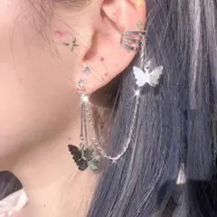【在庫残り1点】イヤーカフ☆シルバー☆ピアス✭蝶✭アクセサリー