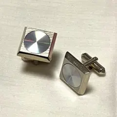 カフスボタン（カフリンクス）