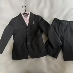 130サイズ　男の子　フォーマルスーツ 黒
