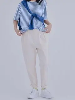 美品*スタディオクリップ* 爽やかスッキリテーパードパンツ*Sサイズ*