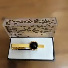 Item thumbnail for item 00467378-9679-4f8d-afe8-faed7be490bc