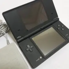 ニンテンドーDSi ブラックと充電器 セット