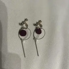 レディース　イヤリング　ボルドー