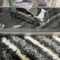 1/43 京商　日産　リーフ　ミニカー　ブリリアントシルバー 1/43 京商 日産 リーフ ミニカー ブリリアントシルバー