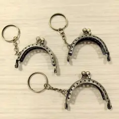 Item thumbnail for item 2f0dfe04-100f-4461-ab7c-d077a9770d13