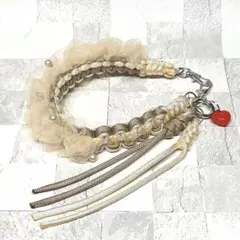 ハンドストラップ　ベージュ×アイボリー　パールチュール