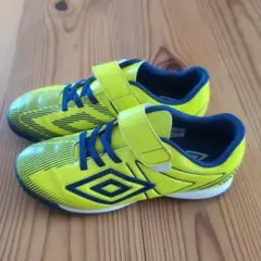 Umbro サッカーシューズ イエロー/ネイビー