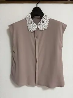 新品♡アストリア♡薄いピンク レース付きブラウス Sサイズ