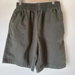 GU オリーブグリーン ショートパンツ