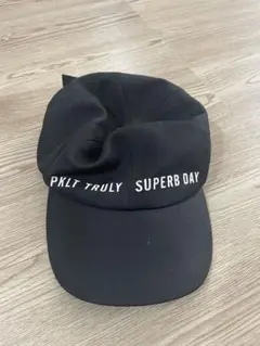 Pink Latte 黒キャップ PKLT TRULY SUPERB DAY