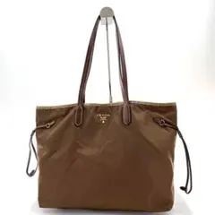 PRADA プラダ トートバッグ ハンドバッグ A4収納 大きいサイズ 金具