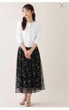 ローズティアラチューリップ刺繍フレアスカート４２黒