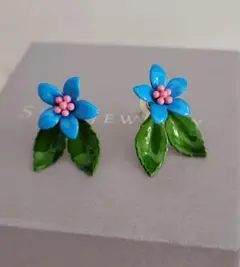 スタージュエリー リリーフラワーピアス♪