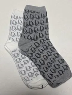 Dロゴ 靴下 グレー ホワイト　2足セット