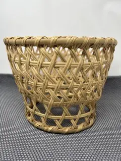 鳥越竹細工　新品　サイズ小 スズ竹市場かご(岩手県鳥越竹細工/籐ハンドル/小サイズ/レザー底