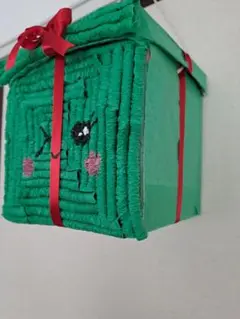 ピニャータ クリスマス ギフト ボックス